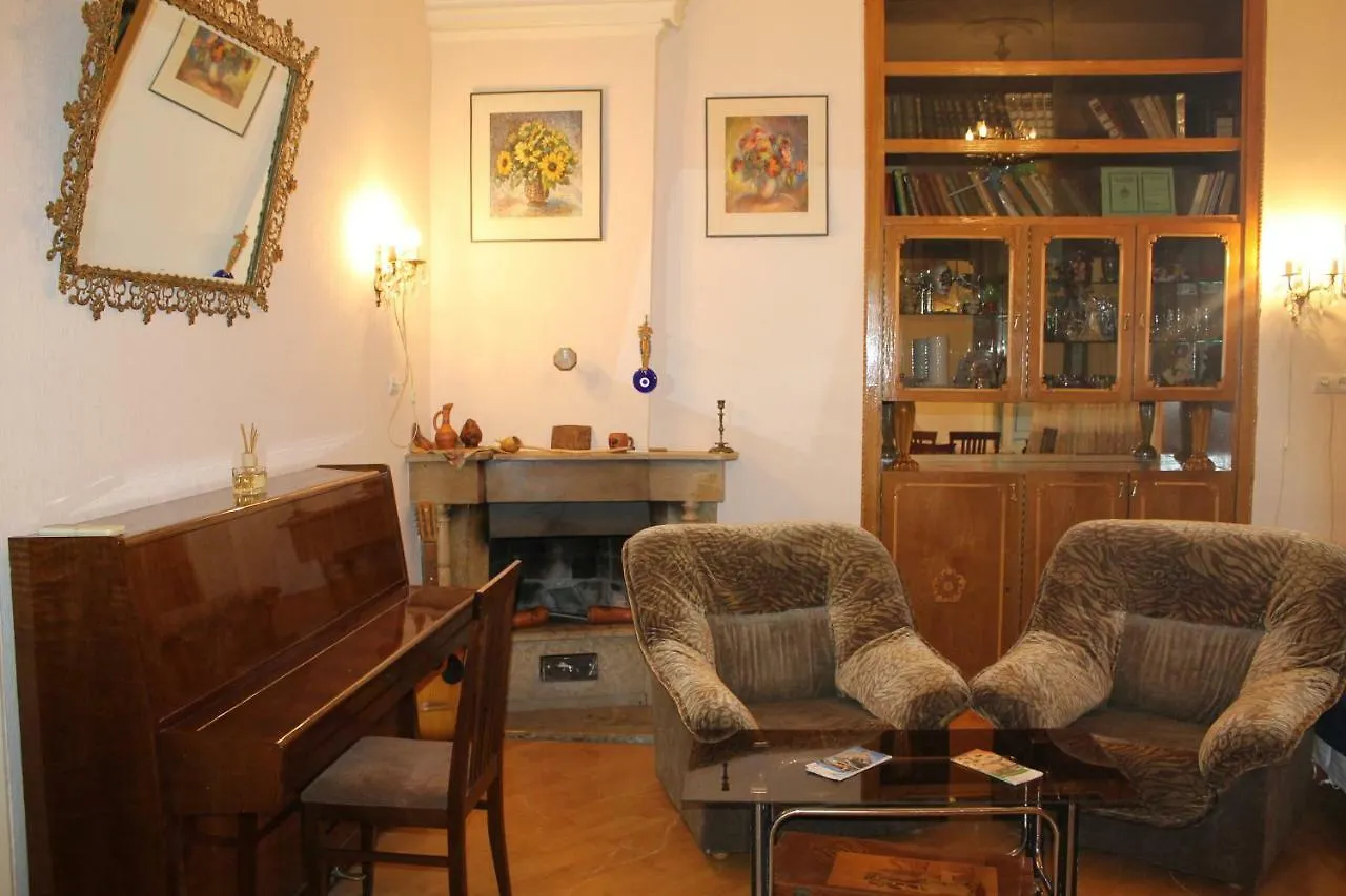 Dali'S Royal Apartment Tbilisi